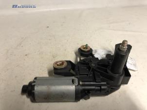 Gebruikte Ruitenwissermotor achter Ford Fiesta 5 (JD/JH) 1.3 Prijs € 24,00 Margeregeling aangeboden door Autobedrijf Brooks