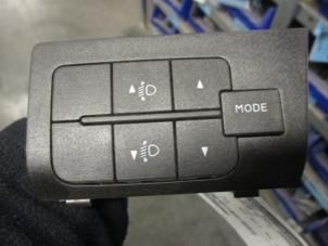 Gebruikte Schakelaar Koplamp Ihv Fiat Ducato (250) 2.0 D 115 Multijet Prijs € 20,00 Margeregeling aangeboden door Autobedrijf Brooks