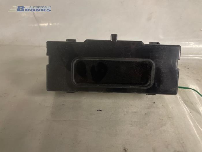 Gebruikte Display Interieur Renault Clio II (BB/CB) 1.4 Prijs € 15,00 Margeregeling aangeboden door Autobedrijf Brooks