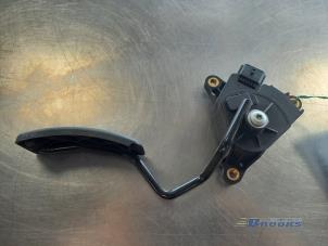Gebruikte Gaspedaalpositie Sensor Renault Clio III (BR/CR) 1.2 16V TCe 100 Prijs € 37,50 Margeregeling aangeboden door Autobedrijf Brooks