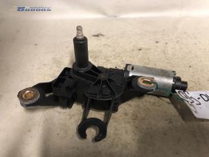 Gebruikte Ruitenwissermotor achter Ford Fiesta 5 (JD/JH) 1.3 Prijs € 24,00 Margeregeling aangeboden door Autobedrijf Brooks