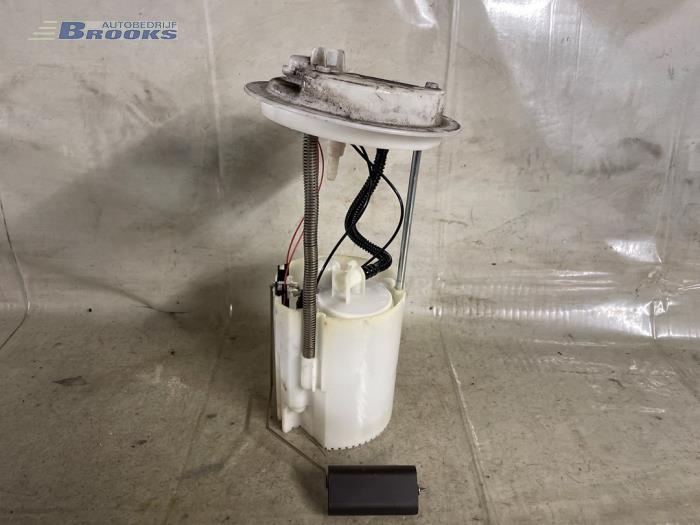 Gebruikte Tank element Pomp Alfa Romeo Giulietta (940) 1.4 TB 16V Prijs € 80,00 Margeregeling aangeboden door Autobedrijf Brooks