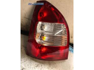 Gebruikte Achterlicht links Lada Kalina Stationwagon (1117) 1.6 Prijs € 15,00 Margeregeling aangeboden door Autobedrijf Brooks