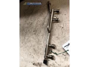 Gebruikte Injector brug Lada Kalina Stationwagon (1117) 1.6 Prijs € 10,00 Margeregeling aangeboden door Autobedrijf Brooks