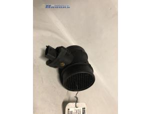 Gebruikte Luchtmassameter Hyundai Trajet 2.0 CRDi 16V Prijs € 24,00 Margeregeling aangeboden door Autobedrijf Brooks