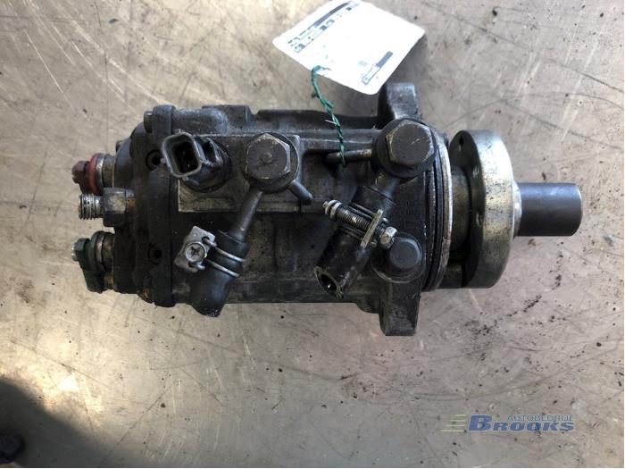 Gebruikte Dieselpomp Nissan X-Trail Prijs € 150,00 Margeregeling aangeboden door Autobedrijf Brooks