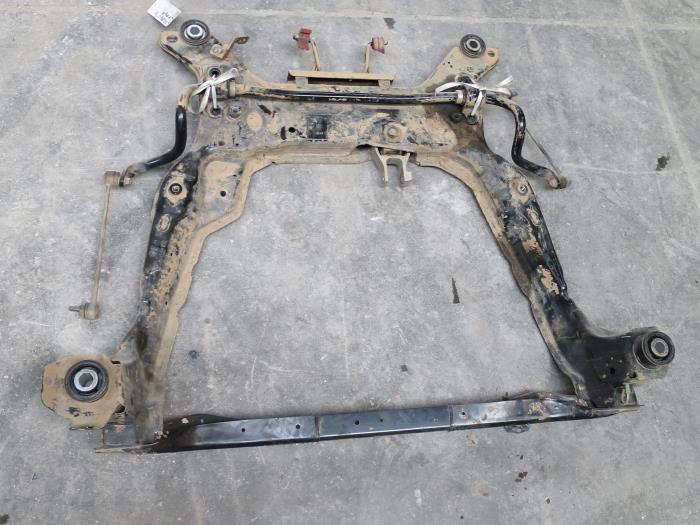 Gebruikte Subframe Ford S-Max (GBW) 2.0 16V Flexifuel Prijs € 100,00 Margeregeling aangeboden door Autobedrijf Brooks