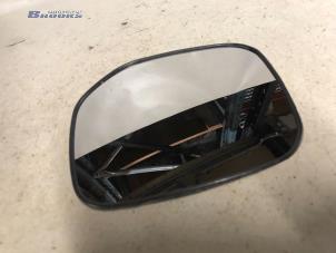 Gebruikte Spiegelglas rechts Peugeot Partner Prijs € 5,00 Margeregeling aangeboden door Autobedrijf Brooks