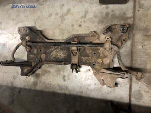 Gebruikte Subframe Peugeot Boxer (244) 2.8 HDi 127 Prijs € 100,00 Margeregeling aangeboden door Autobedrijf Brooks