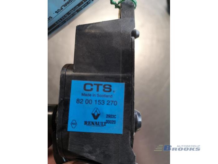Gebruikte Gaspedaalpositie Sensor Renault Megane II (BM/CM) 1.6 16V Prijs € 37,50 Margeregeling aangeboden door Autobedrijf Brooks
