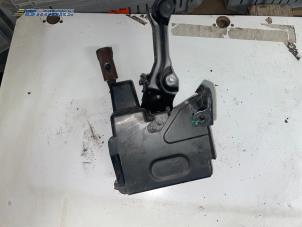 Gebruikte Start/stop condensator Volvo V50 (MW) 1.6 D2 16V Prijs € 55,00 Margeregeling aangeboden door Autobedrijf Brooks