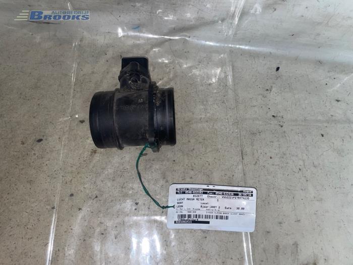 Gebruikte Luchtmassameter Seat Leon (1P1) 1.9 TDI 105 Prijs € 10,00 Margeregeling aangeboden door Autobedrijf Brooks