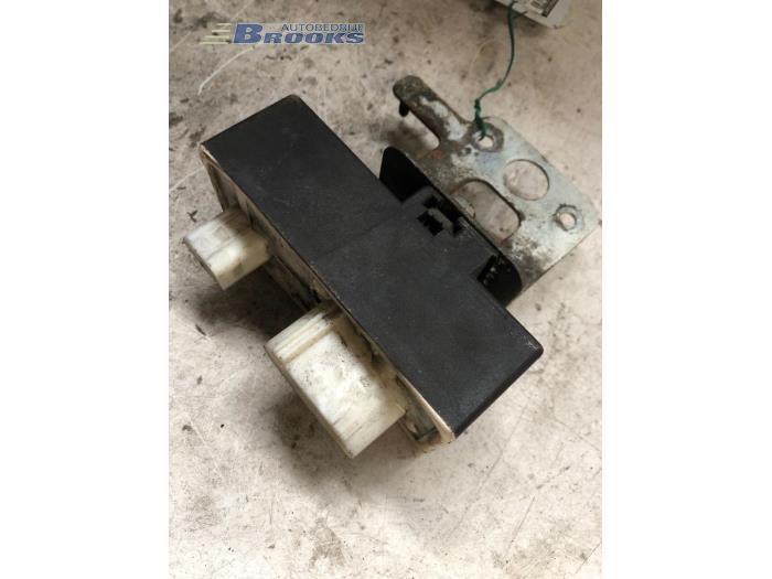 Gebruikte Koeling Module Volkswagen Fox Prijs € 20,00 Margeregeling aangeboden door Autobedrijf Brooks