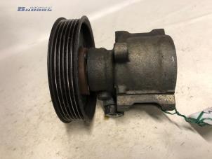Gebruikte Stuurpomp Volkswagen Bora (1J2) 2.3 V5 Prijs € 15,00 Margeregeling aangeboden door Autobedrijf Brooks