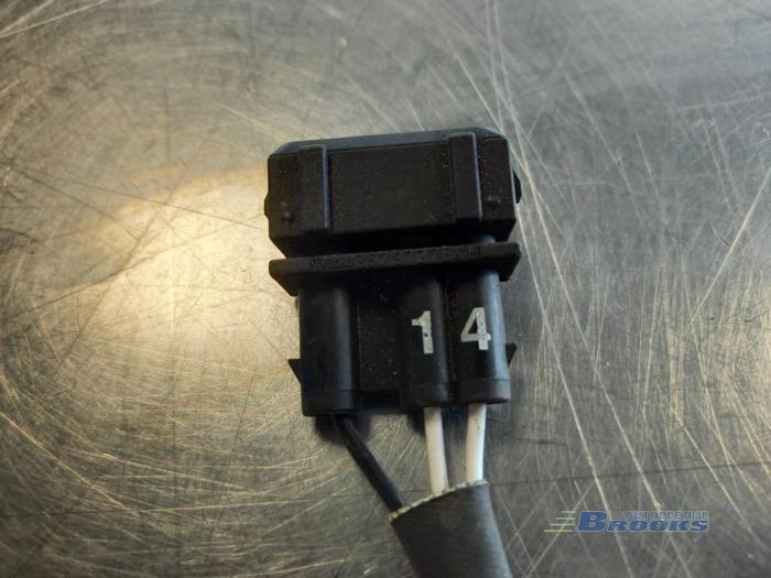 Lambda Sonde van een Volkswagen Golf 1985