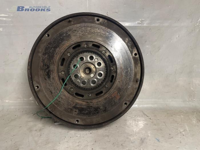 Dubbele massa vliegwiel van een Audi A4 (B5) 2.5 TDI V6 24V 2000