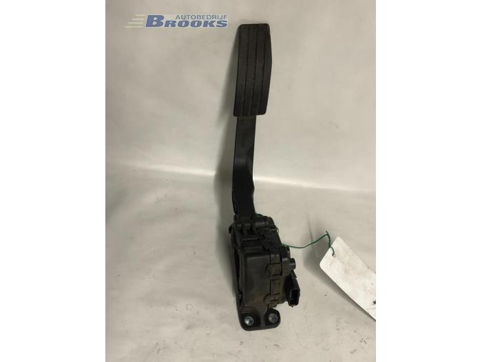 Gebruikte Sensor Gaspedaalpositie Renault Twingo II (CN) 1.2 Prijs € 32,00 Margeregeling aangeboden door Autobedrijf Brooks