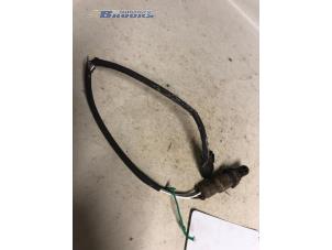 Gebruikte Lambda Sonde Renault Twingo II (CN) 1.2 16V LEV Prijs € 15,00 Margeregeling aangeboden door Autobedrijf Brooks