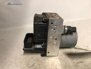 Gebruikte ABS Pomp Toyota Avensis Wagon (T25/B1E) 2.0 16V VVT-i D4 Prijs € 220,00 Margeregeling aangeboden door Autobedrijf Brooks