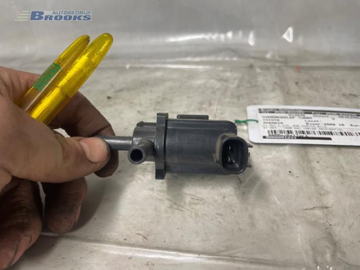 Overdrukklep Turbo van een Toyota Avensis Wagon (T25/B1E) 2.0 16V VVT-i D4 2008