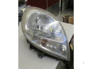 Gebruikte Koplamp rechts Renault Kangoo Prijs € 24,00 Margeregeling aangeboden door Autobedrijf Brooks