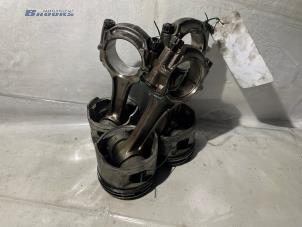 Gebruikte Zuiger Toyota Hilux Prijs € 20,00 Margeregeling aangeboden door Autobedrijf Brooks