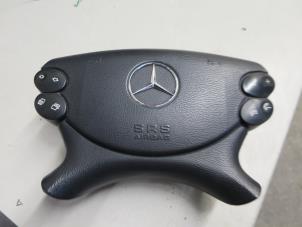 Gebruikte Airbag links (Stuur) Mercedes CLK (R209) 2.6 240 V6 18V Prijs € 200,00 Margeregeling aangeboden door Autobedrijf Brooks