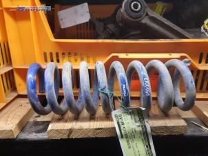 Gebruikte Schroefveer achter Mercedes CLK (R209) 2.6 240 V6 18V Prijs € 44,00 Margeregeling aangeboden door Autobedrijf Brooks