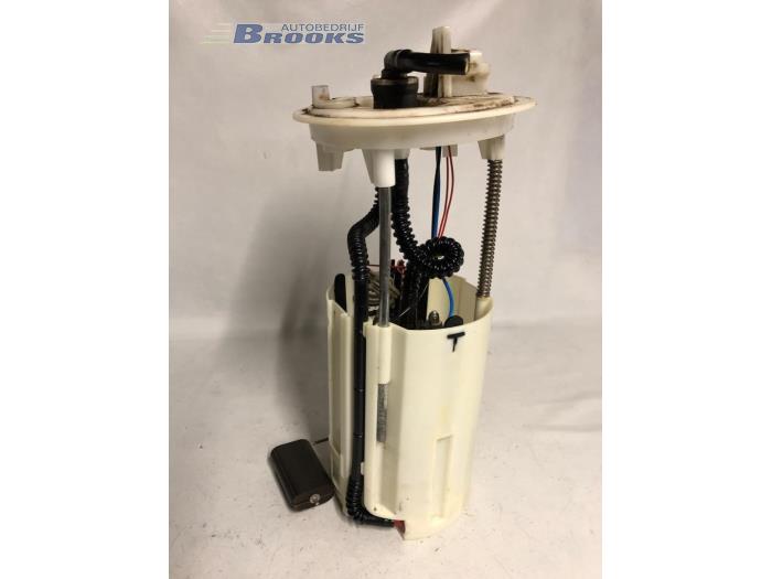 Gebruikte Tank element Pomp Fiat Doblo Cargo (223) 1.3 D 16V Multijet DPF Prijs € 37,50 Margeregeling aangeboden door Autobedrijf Brooks