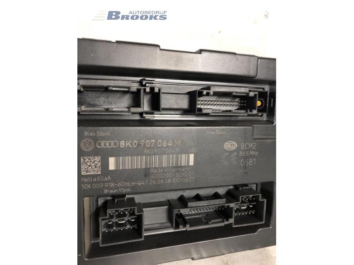 Computer Body Control van een Audi A4 Avant Quattro (B8) 3.0 TDI V6 24V 2008