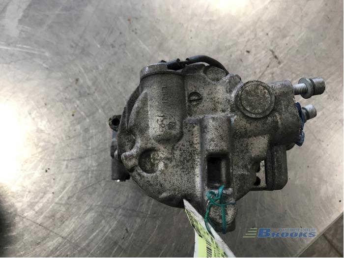 Gebruikte Aircopomp Audi A4 Avant Quattro (B8) 3.0 TDI V6 24V Prijs op aanvraag aangeboden door Autobedrijf Brooks