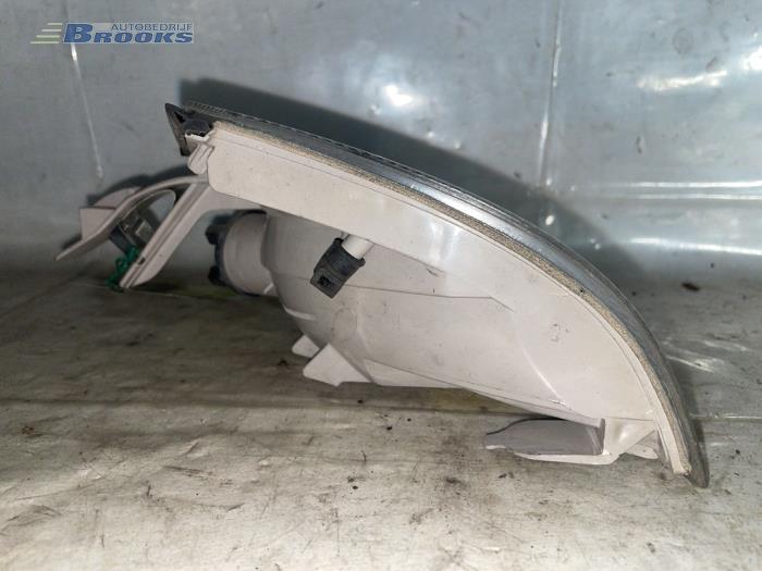 Richtingaanwijzer rechts van een Mercedes-Benz Vito (638.1/2) 2.2 CDI 108 16V 2001