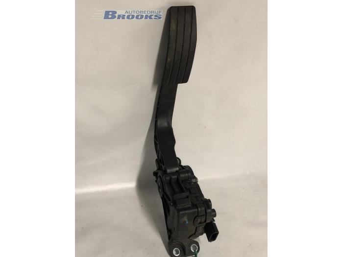 Gebruikte Sensor Gaspedaalpositie Renault Twingo II (CN) 1.2 Prijs € 15,00 Margeregeling aangeboden door Autobedrijf Brooks