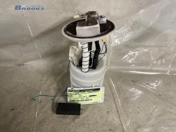 Gebruikte Tank element Pomp Nissan Micra (K12) 1.2 16V Prijs € 30,00 Margeregeling aangeboden door Autobedrijf Brooks