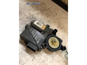 Gebruikte Raammotor Portier Volkswagen Polo Prijs € 15,00 Margeregeling aangeboden door Autobedrijf Brooks