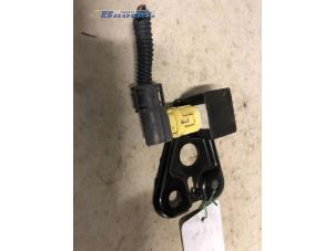 Gebruikte Airbag Sensor Toyota Yaris (P1) 1.3 16V VVT-i Prijs € 20,00 Margeregeling aangeboden door Autobedrijf Brooks