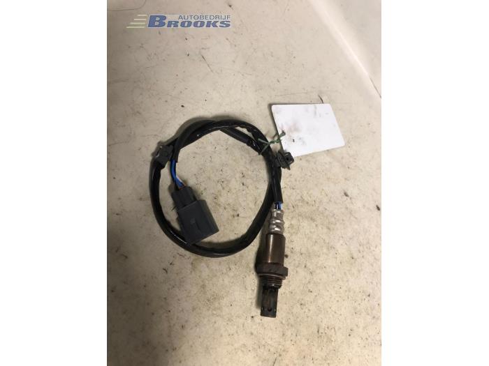 Lambda Sonde van een Toyota Yaris (P1) 1.3 16V VVT-i 2004