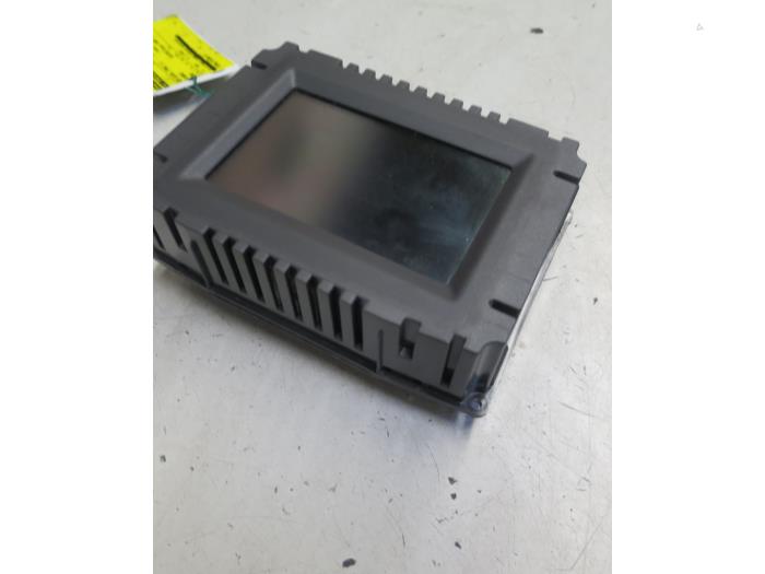 Gebruikte Display Interieur Opel Vectra C GTS 1.9 CDTI 16V Prijs € 100,00 Margeregeling aangeboden door Autobedrijf Brooks