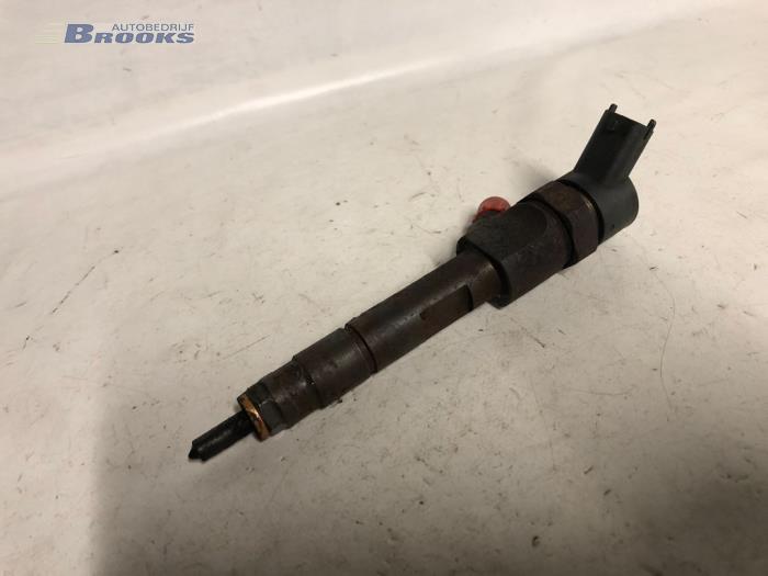 Verstuiver (diesel) van een Renault Megane II (BM/CM) 1.9 dCi 120 2003