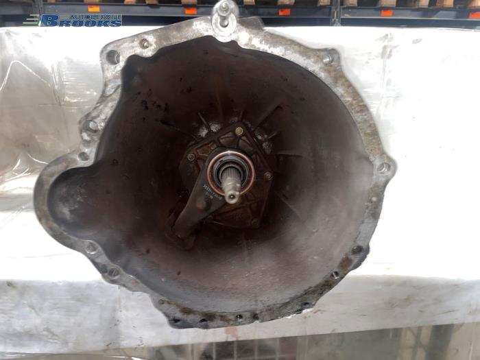 Gebruikte Versnellingsbak Nissan Vanette (C23) 2.3 D E/Cargo Prijs € 125,00 Margeregeling aangeboden door Autobedrijf Brooks