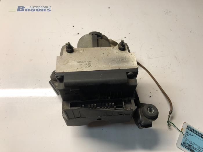 Gebruikte ABS Pomp Audi A4 (B5) 1.6 Prijs € 25,00 Margeregeling aangeboden door Autobedrijf Brooks