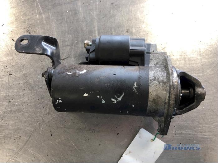 Startmotor van een Opel Astra G (F70) 2.0 DI 16V 1999