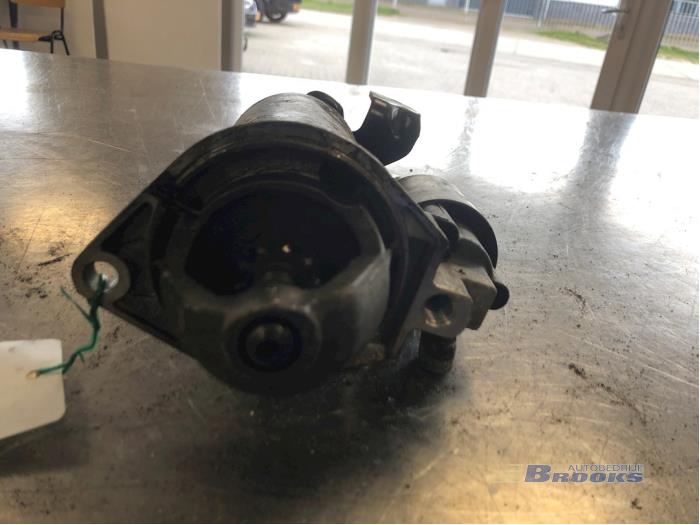 Startmotor van een Opel Astra G (F70) 2.0 DI 16V 1999
