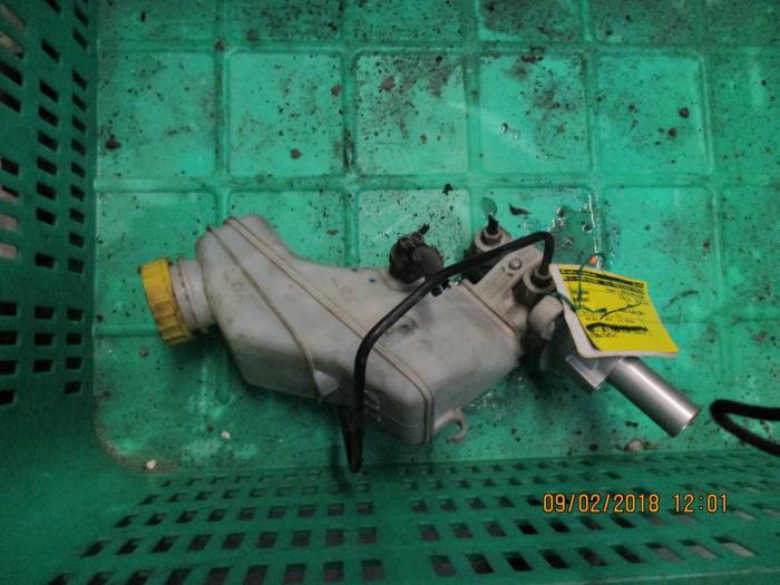 Gebruikte Hoofdremcilinder Citroen Nemo (AA) 1.4 HDi 70 Prijs € 40,00 Margeregeling aangeboden door Autobedrijf Brooks