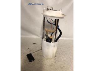 Gebruikte Tank element Pomp Fiat Doblo Cargo (263) 1.6 D Multijet Prijs € 45,00 Margeregeling aangeboden door Autobedrijf Brooks