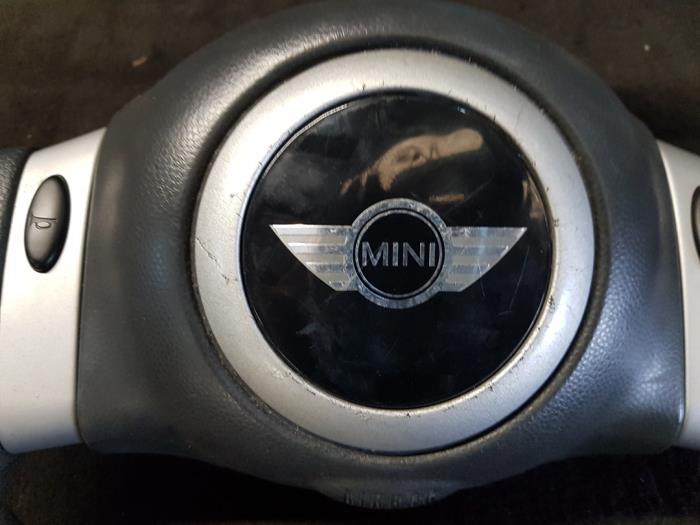 Stuurwiel van een MINI Mini One/Cooper (R50) 1.6 16V Cooper 2001