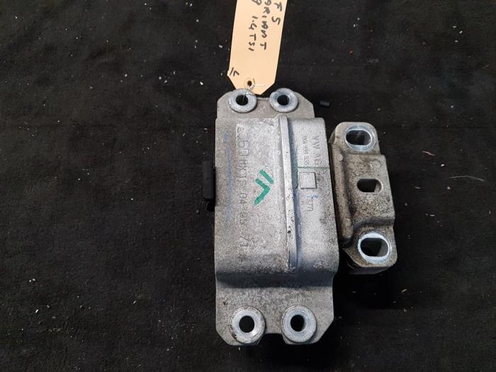 Gebruikte Motorsteun Volkswagen Golf V Variant (1K5) 1.4 TSI 122 16V Prijs € 26,25 Margeregeling aangeboden door van de Bunte Teuge B.V.