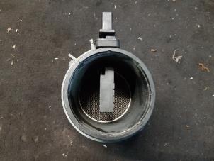 Gebruikte Luchtmassameter Volkswagen Tiguan (5N1/2) 2.0 TDI 16V Prijs € 26,25 Margeregeling aangeboden door van de Bunte Teuge B.V.