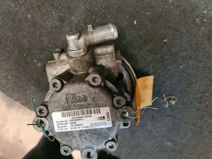 Gebruikte Servopomp Fiat Ducato Prijs € 78,75 Margeregeling aangeboden door van de Bunte Teuge B.V.