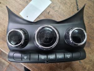Gebruikte Chaufage Bedieningspaneel Mini Mini (F56) Prijs op aanvraag aangeboden door van de Bunte Teuge B.V.